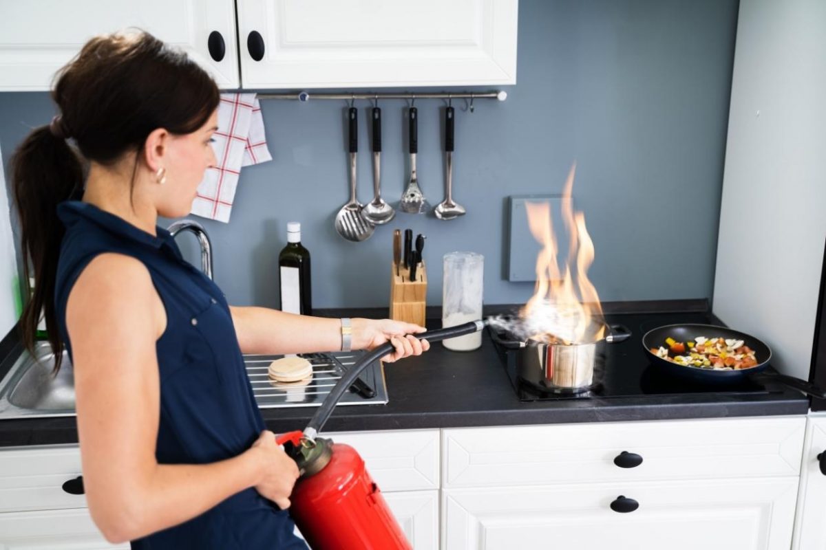 Extintor de fuego, ¿Cuál usar para evitar un incendio en casa?